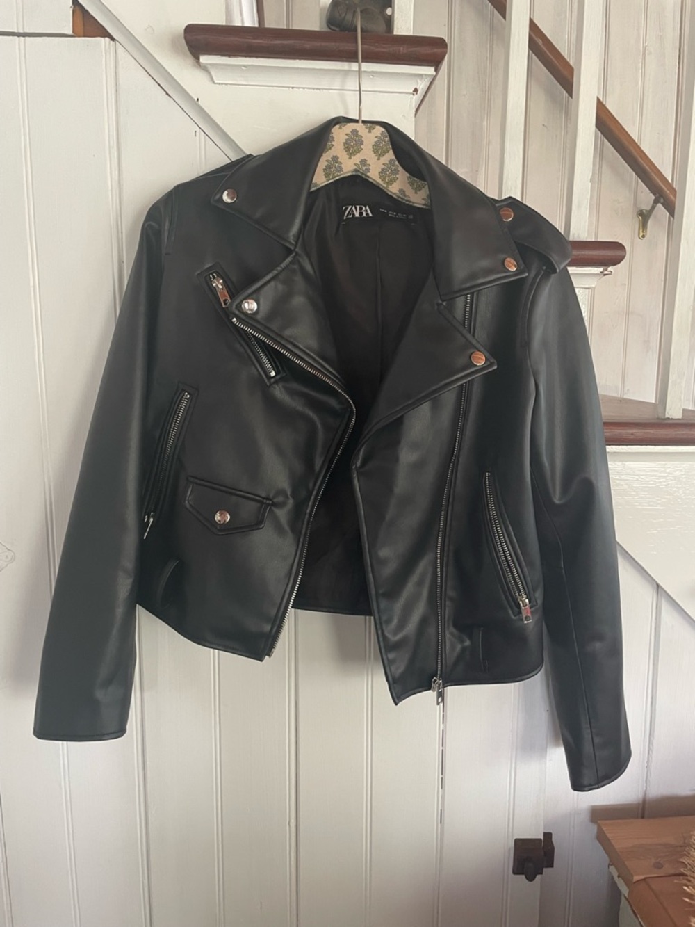 Zara Black Faux Leather Biker Jacket with Zip Details💙🚲 - Picture 3 of 4